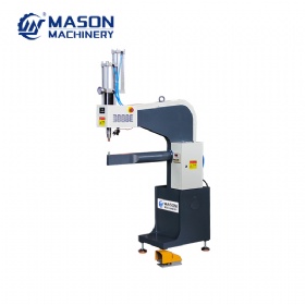 Pneumatic  riveting machine